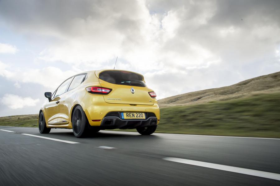 Renault Clio R.S. 220 Trophy 2016 года  (UK) (фото 20 из 30)